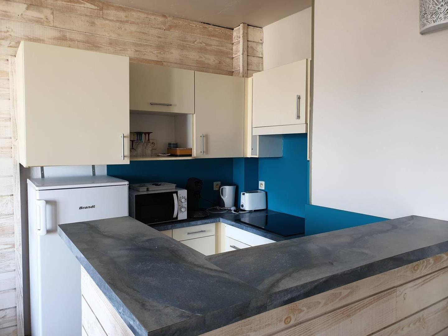 Appartement Bel Renove Au Centre-ville De - Ref 920